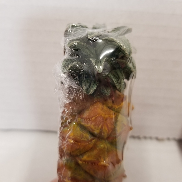 Lot 2 Adorable Ceramic Tea Light Candle Holder - Picture 2 of 10